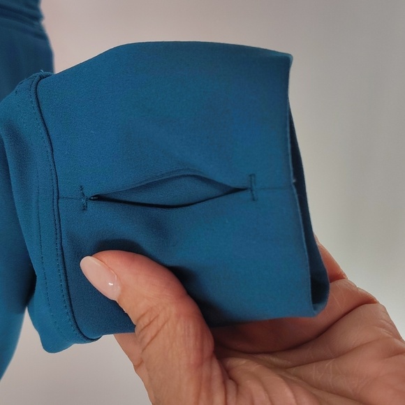 CRZ YOGA Zip Up Cropped Jacket Green Jade Size Small NWT Long Sleeve - Picture 6 of 9